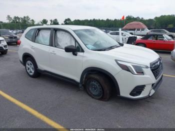  Salvage Subaru Forester