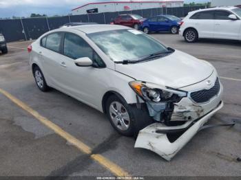  Salvage Kia Forte