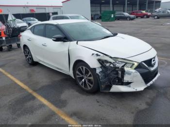  Salvage Nissan Maxima