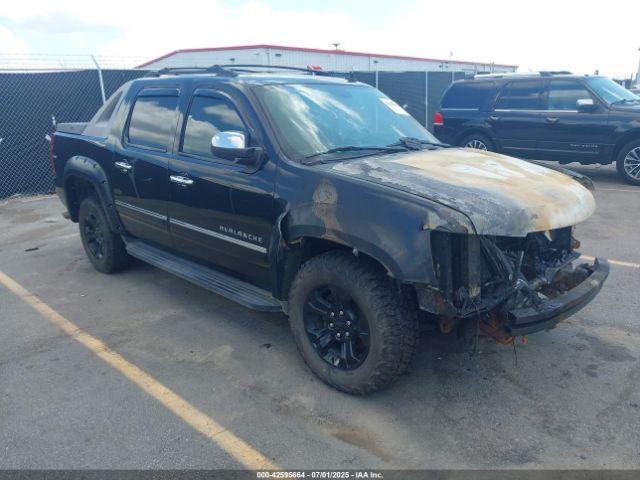  Salvage Chevrolet Avalanche 1500