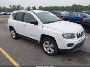  Salvage Jeep Compass