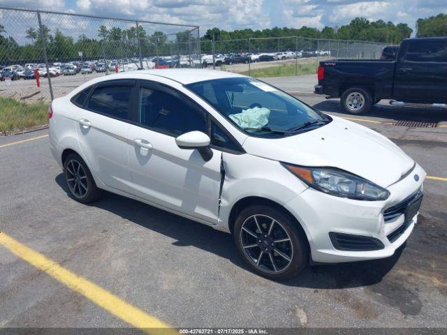  Salvage Ford Fiesta