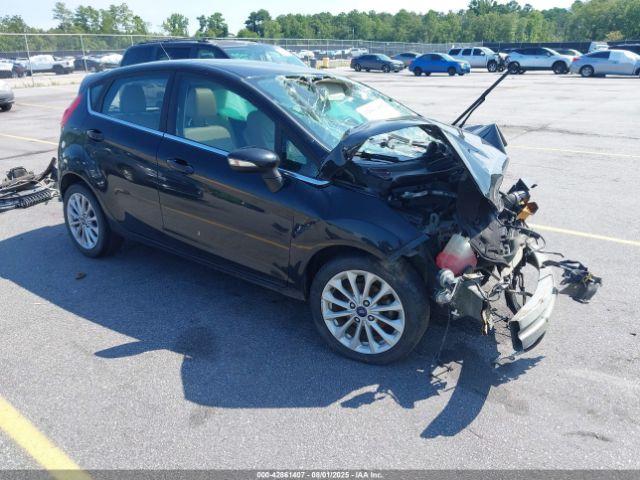  Salvage Ford Fiesta