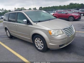  Salvage Chrysler Town & Country