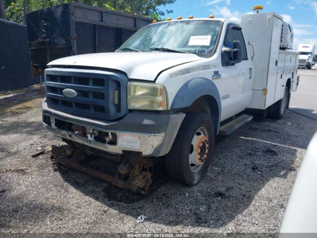 Ford F-550 Image 2