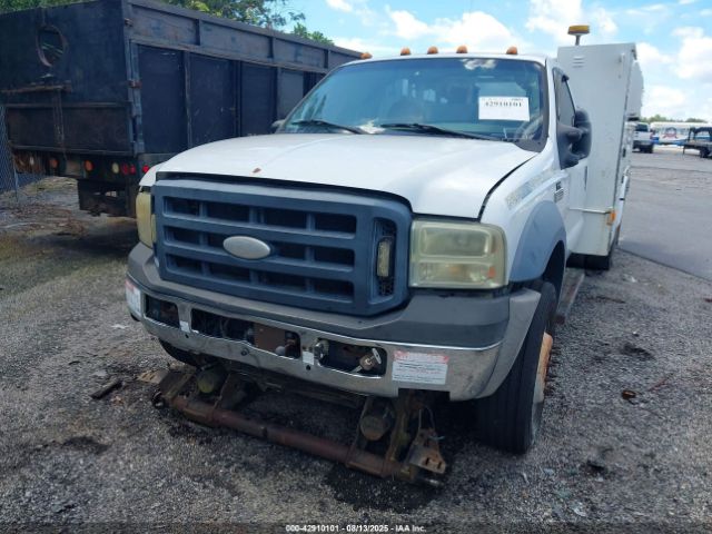 Ford F-550 Image 5