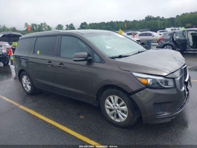  Salvage Kia Sedona
