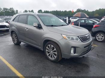  Salvage Kia Sorento