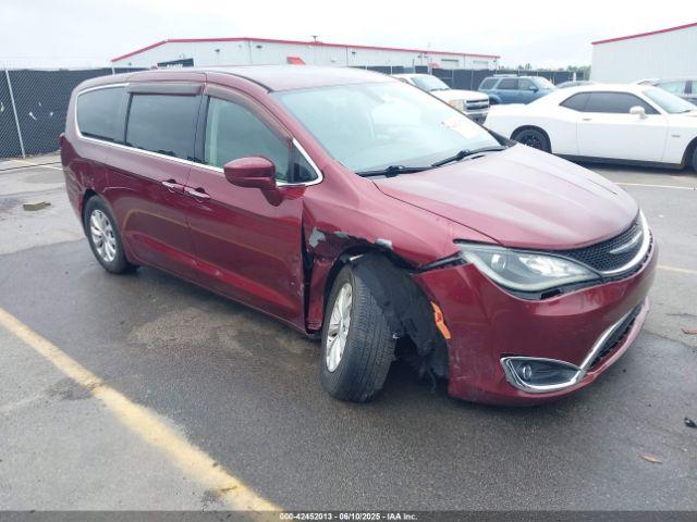  Salvage Chrysler Pacifica