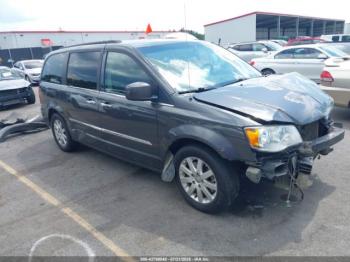  Salvage Chrysler Town & Country