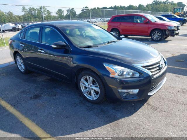  Salvage Nissan Altima