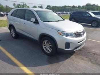  Salvage Kia Sorento