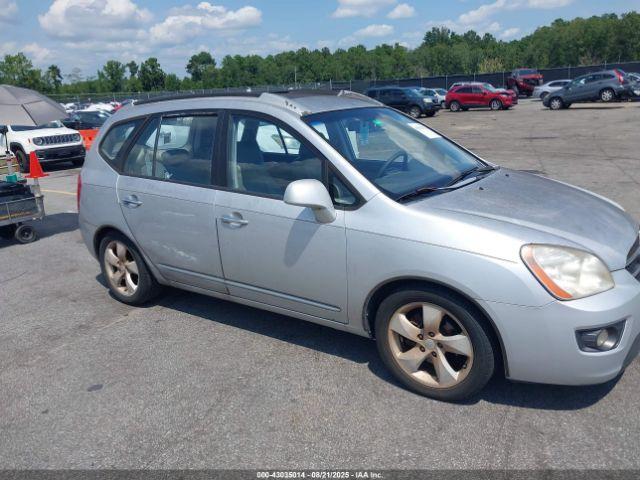  Salvage Kia Rondo