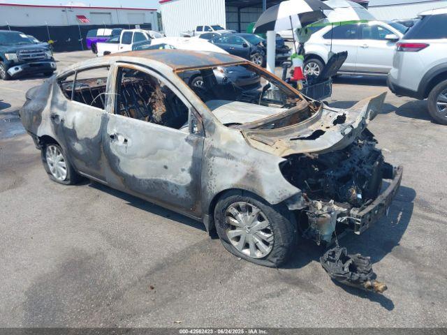  Salvage Nissan Versa