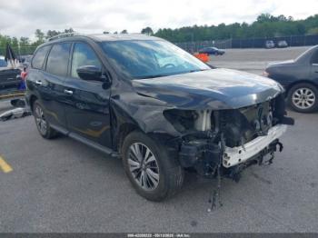  Salvage Nissan Pathfinder
