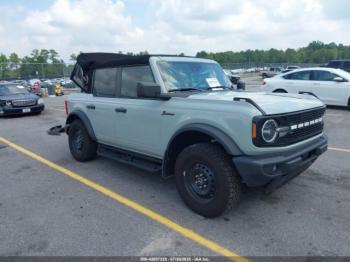  Salvage Ford Bronco