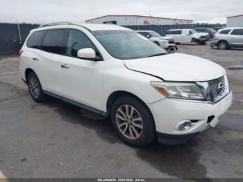  Salvage Nissan Pathfinder