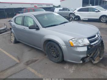  Salvage Dodge Avenger