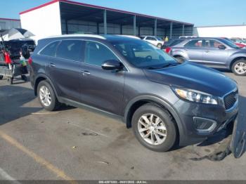  Salvage Kia Sorento