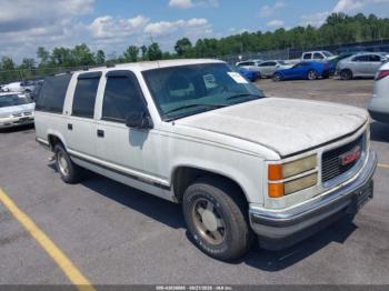  Salvage GMC Suburban 1500