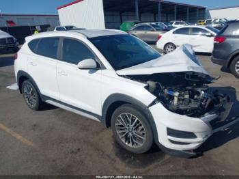  Salvage Hyundai TUCSON