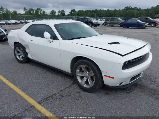  Salvage Dodge Challenger