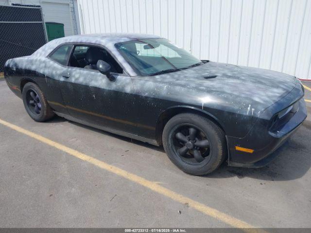  Salvage Dodge Challenger