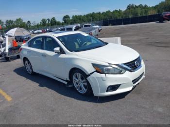  Salvage Nissan Altima