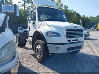  Salvage Freightliner M2