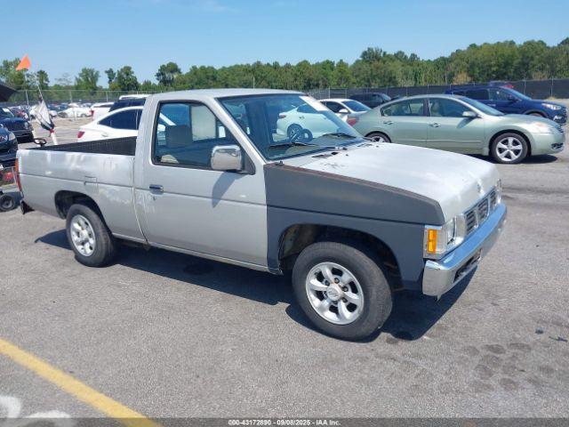  Salvage Nissan 4x2 Truck