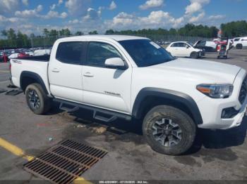  Salvage Toyota Tacoma