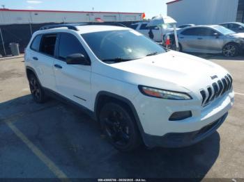  Salvage Jeep Cherokee