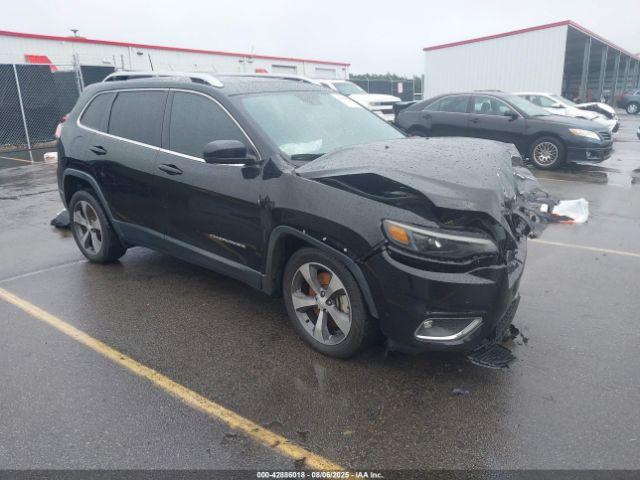  Salvage Jeep Cherokee