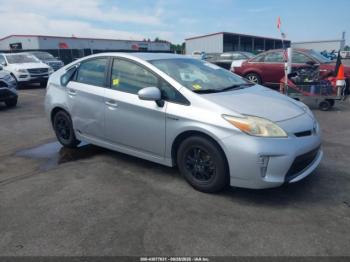  Salvage Toyota Prius