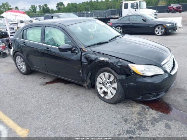  Salvage Chrysler 200