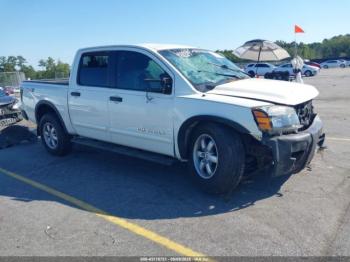  Salvage Nissan Titan