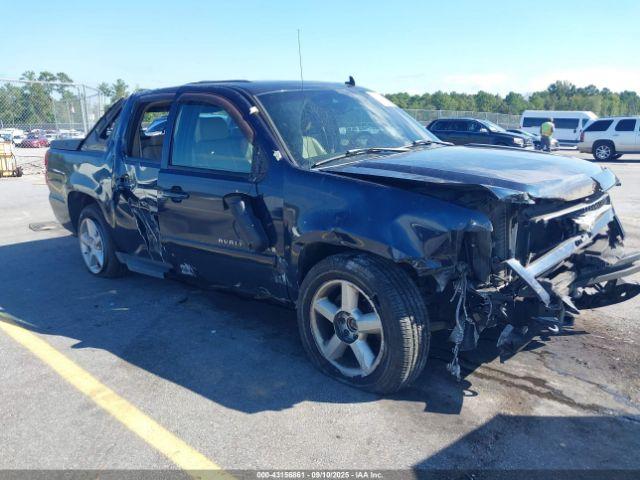  Salvage Chevrolet Avalanche 1500