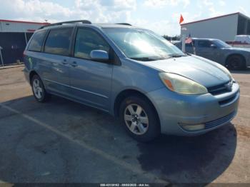  Salvage Toyota Sienna