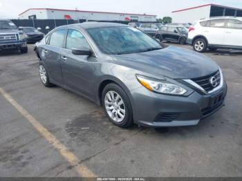  Salvage Nissan Altima
