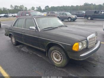  Salvage Mercedes-Benz 240