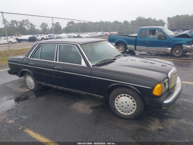  Salvage Mercedes-Benz 240