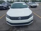 Volkswagen Passat 1.8t S Image 11