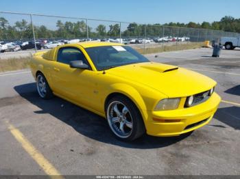  Salvage Ford Mustang