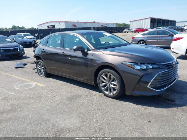  Salvage Toyota Avalon