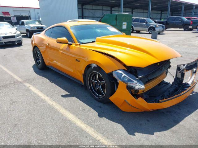  Salvage Ford Mustang