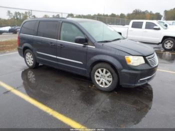  Salvage Chrysler Town & Country