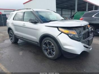  Salvage Ford Explorer