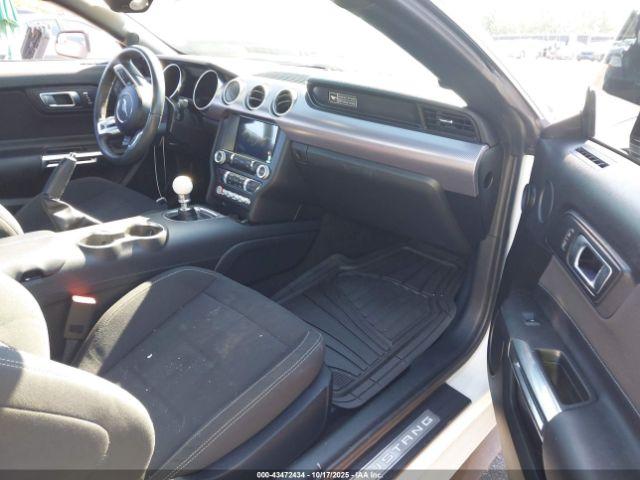 Ford Mustang Gt Fastback Image 13