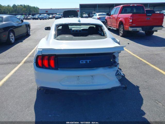 Ford Mustang Gt Fastback Image 9