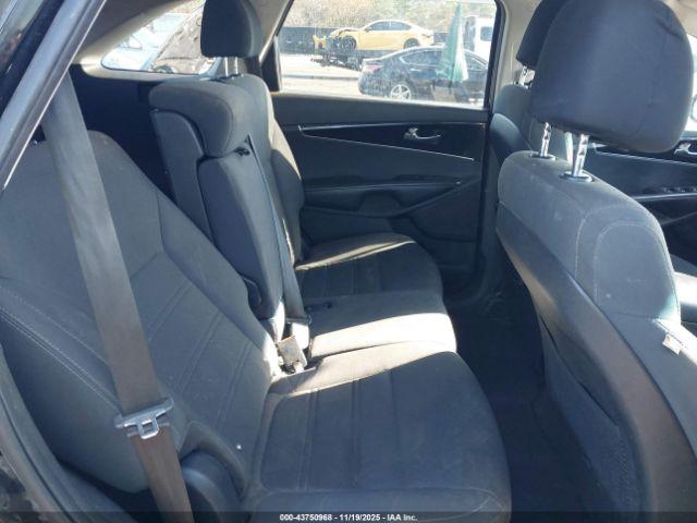 Kia Sorento 3.3l Lx Image 8